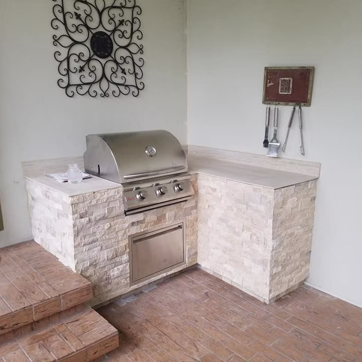 Outdoor Kitchens pool project in Florida